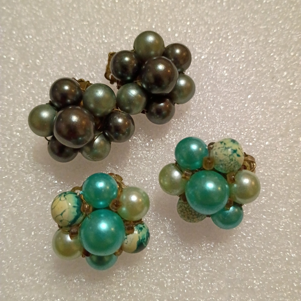 Vintage Japan Clip On Earrings